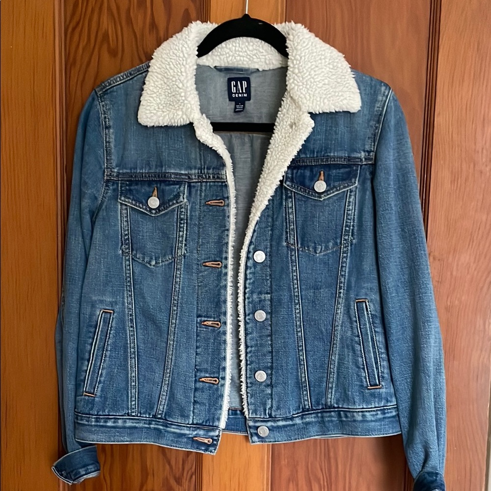 GAP Women's Blue Denim Jacket with Sherpa Collar